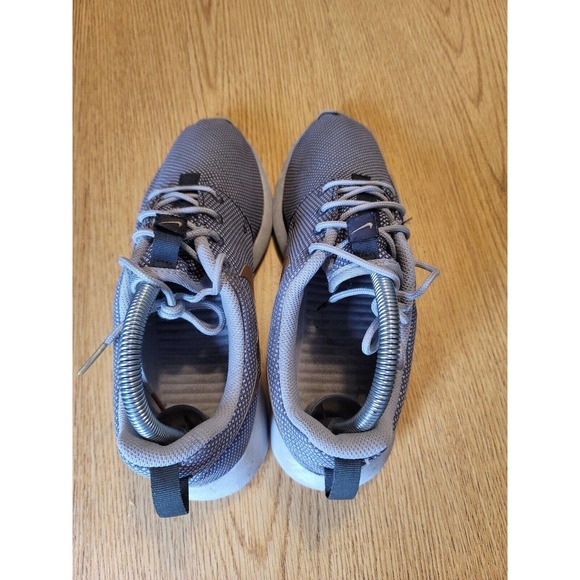 Womens Nike grey gold Roshe One running shoe sz. 7.5 - Picture 5 of 8